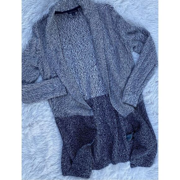 Tommy Hilfiger SZ L Woman’s Navy Blue 2 Toned Color Cardigan Sweater - Picture 13 of 13